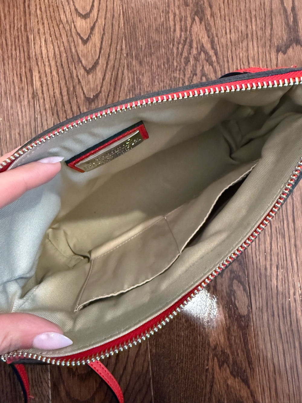 Mario Valentino Red Cross Body Bag - Picture 6 of 9